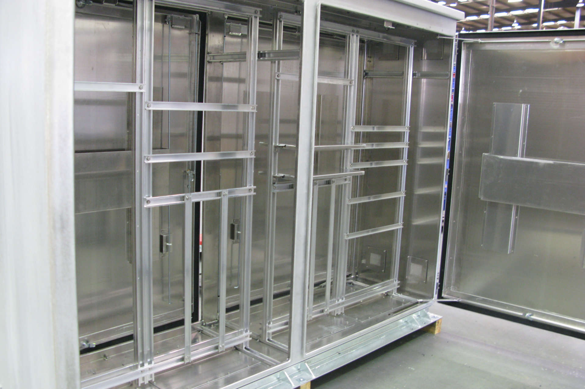 Roy Hill Climate Ready Enclosures