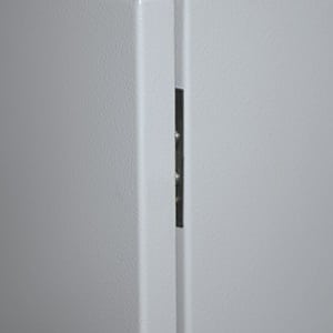 110º door opening with concealed hinges