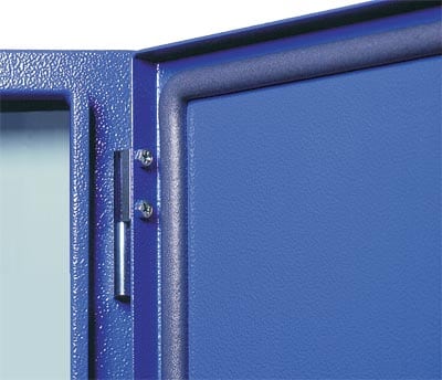 Formed in place polyurethane gasket on inside of door ensures an IP66 protection rating.