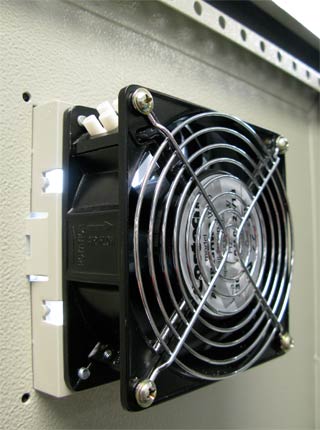 Fan unit installed on the outside of an enclosure